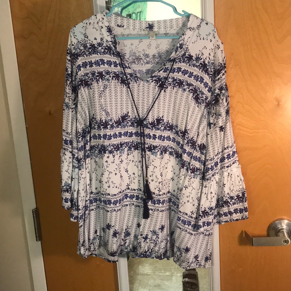 White too with flower pattern